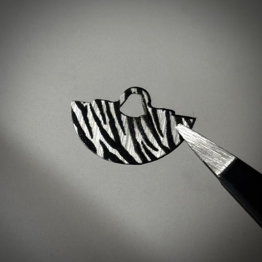 NH05 Silver Animal Print Rotor Cover