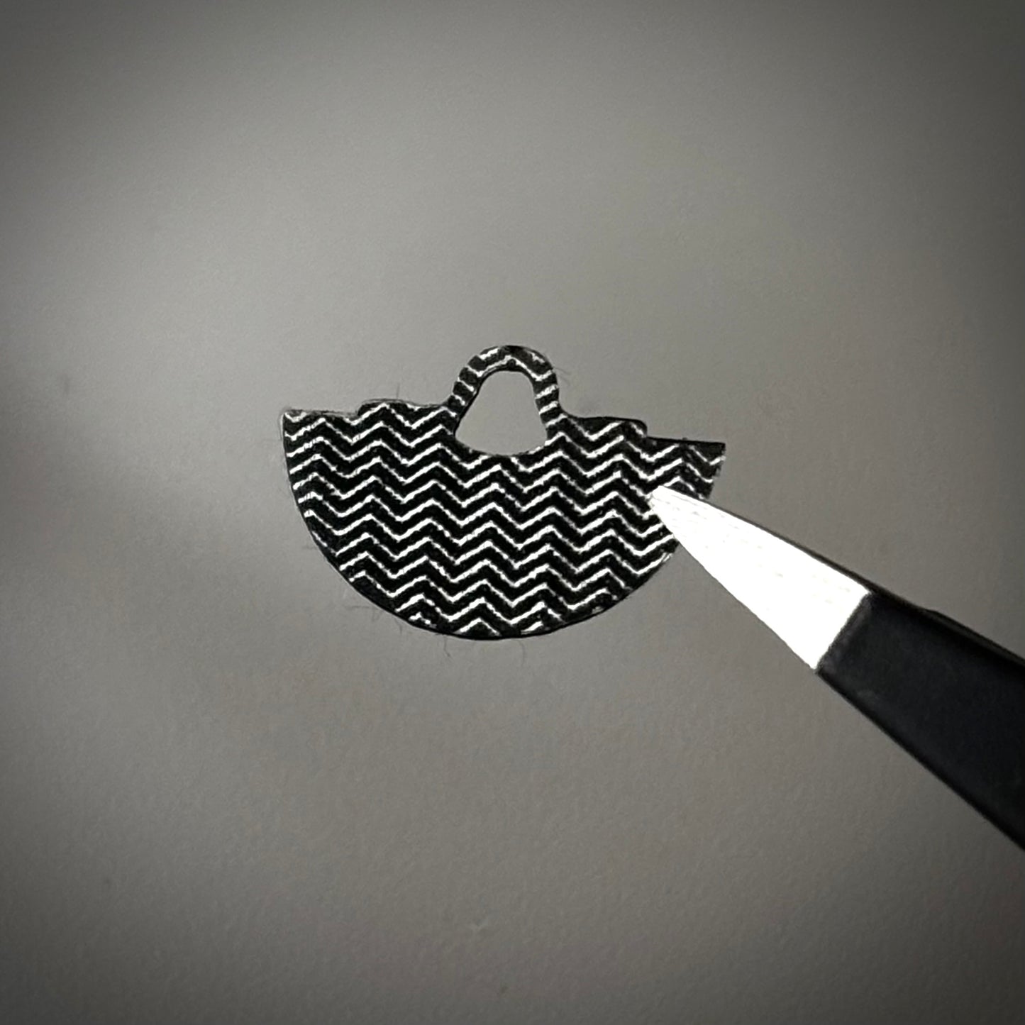 NH05 Silver Zigzag Rotor Cover